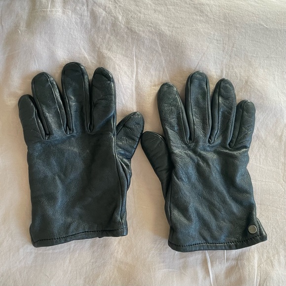 Calvin Klein Other - Calvin Klein Men’s Leather Gloves